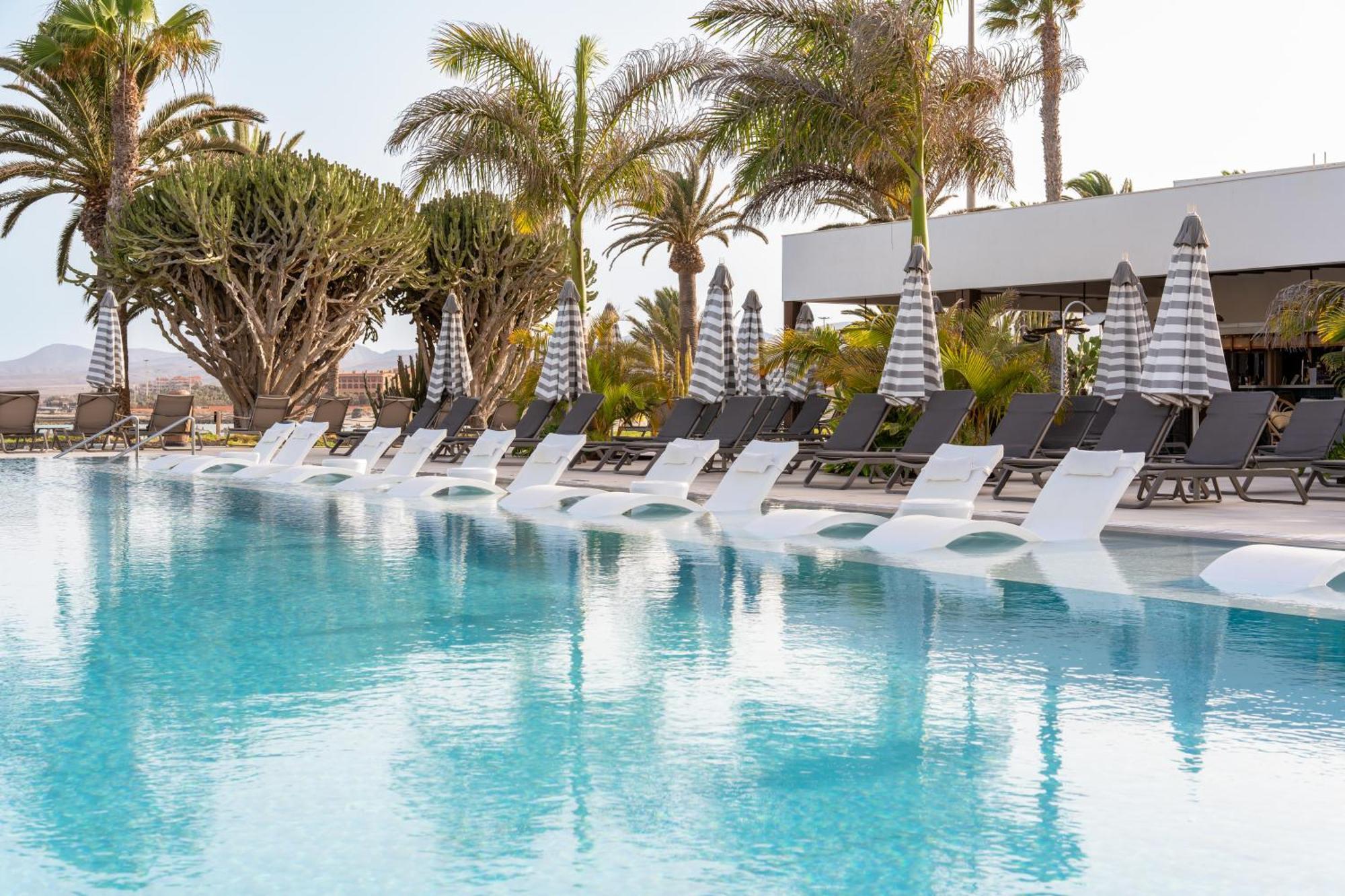 Barcelo Fuerteventura Royal Level - Adults Only 호텔 칼레타데푸스테 외부 사진